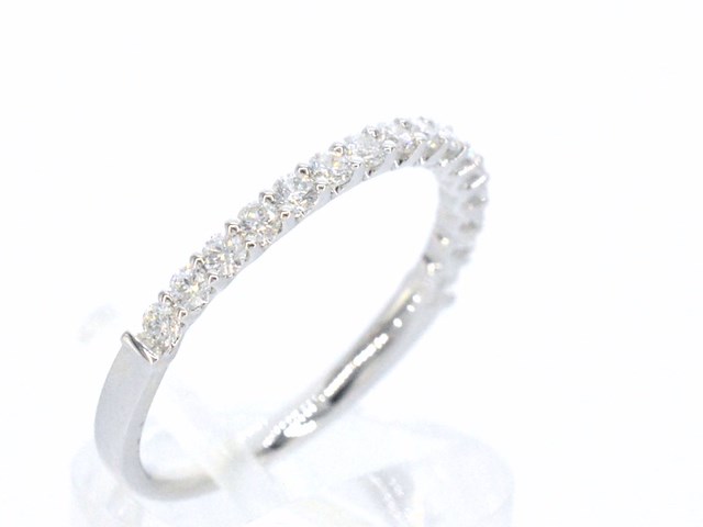 Witgouden rijring bezet met briljant geslepen diamanten - afbeelding 4 van  9