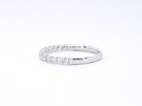 Witgouden rijring bezet met briljant geslepen diamanten - afbeelding 5 van  9