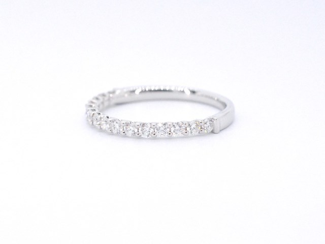 Witgouden rijring bezet met briljant geslepen diamanten - afbeelding 10 van  11