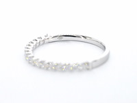 Witgouden rijring bezet met briljant geslepen diamanten - afbeelding 11 van  11