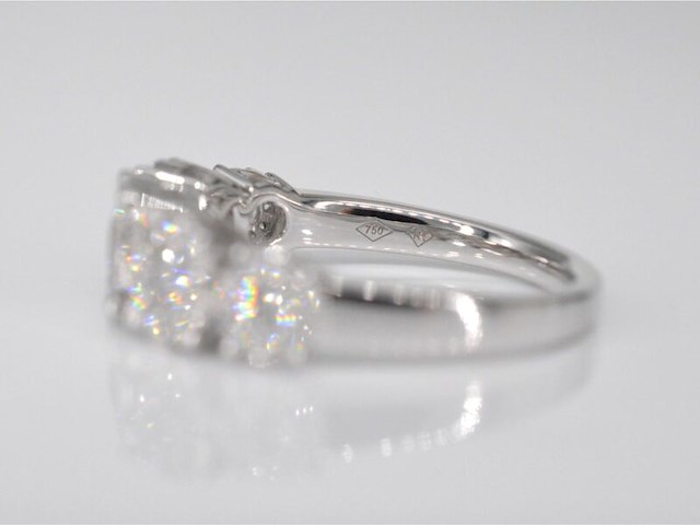 Witgouden rijring met 5 diamanten entourages 1.00 carat - afbeelding 9 van  10