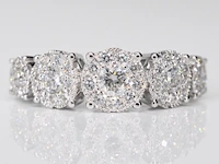Witgouden rijring met 5 diamanten entourages 1.00 carat