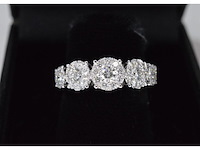 Witgouden rijring met 5 natuurlijke diamanten entourages 1.00 carat - afbeelding 8 van  10