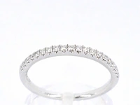 Witgouden rijring met briljant geslepen diamant