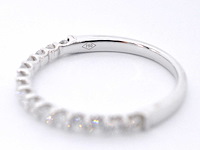 Witgouden rijring met briljant geslepen diamanten - afbeelding 2 van  10