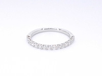 Witgouden rijring met briljant geslepen diamanten - afbeelding 8 van  10