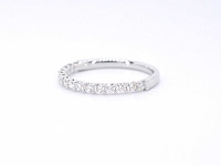 Witgouden rijring met briljant geslepen diamanten - afbeelding 10 van  10