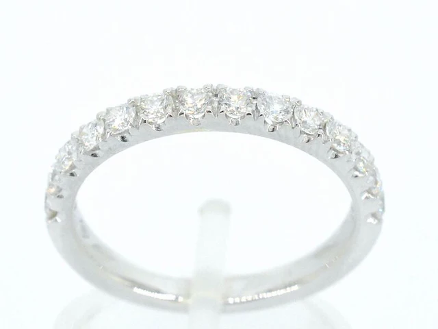 Witgouden rijring met diamanten - afbeelding 1 van  10