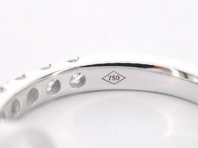 Witgouden rijring met diamanten - afbeelding 9 van  10