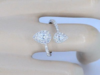 Witgouden rijring met pearshape en briljant geslepen diamanten 1.25 carat - afbeelding 5 van  12