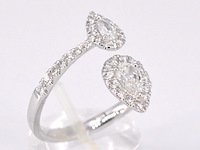 Witgouden rijring met pearshape en briljant geslepen diamanten 1.25 carat - afbeelding 8 van  12