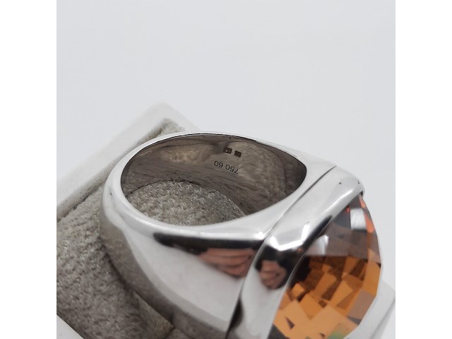 Witgouden ring, 18 karaats - afbeelding 2 van  18