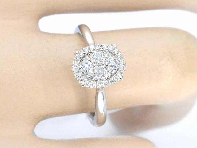 Witgouden ring diamant ovaal - afbeelding 3 van  10