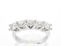 Witgouden ring diamanten