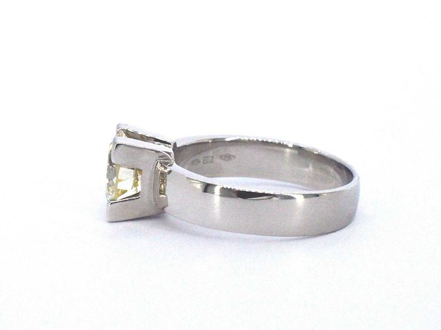 Witgouden ring fancy yellow diamant 2.40 ct - afbeelding 4 van  9