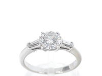 Witgouden ring met 1.00 carat briljant geslepen diamant
