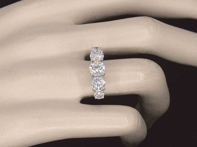 Witgouden ring met 2.90 carat briljanten - afbeelding 2 van  9