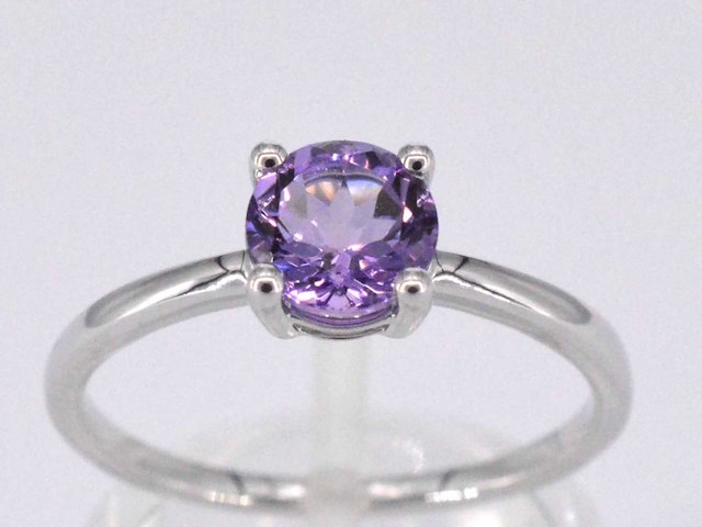 Witgouden ring met amethist - afbeelding 1 van  9