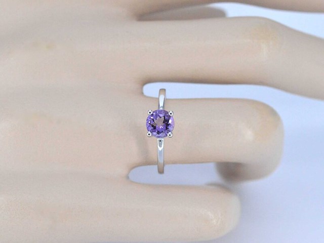 Witgouden ring met amethist - afbeelding 3 van  10