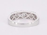 Witgouden ring met briljant en baguette diamanten - afbeelding 7 van  10