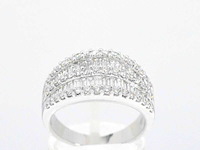 Witgouden ring met briljant en baguettes diamanten - afbeelding 1 van  11