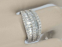 Witgouden ring met briljant en baguettes diamanten - afbeelding 4 van  11