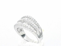 Witgouden ring met briljant en baguettes diamanten - afbeelding 5 van  11
