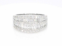 Witgouden ring met briljant en baguettes diamanten - afbeelding 8 van  11