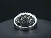 Witgouden ring met briljant en baguettes diamanten - afbeelding 6 van  10