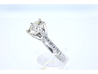 Witgouden ring met diamant met een briljant geslepen diamant van 2.50 carat - afbeelding 3 van  7