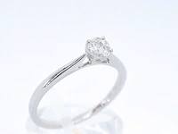 Witgouden ring met diamant - afbeelding 6 van  11