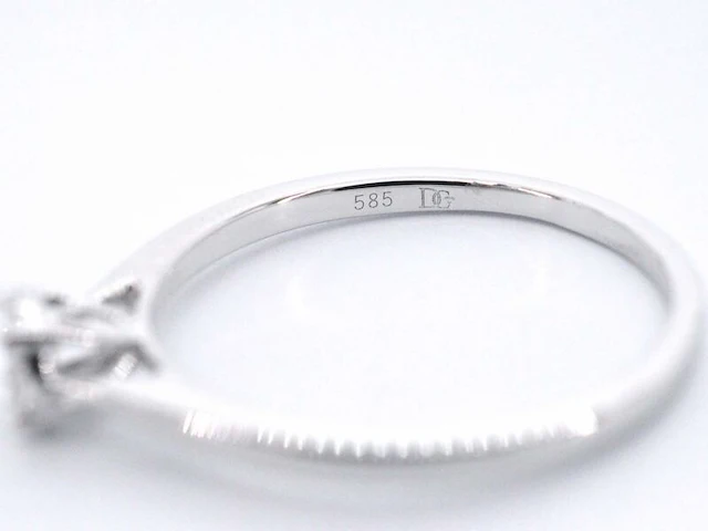 Witgouden ring met diamant - afbeelding 11 van  11