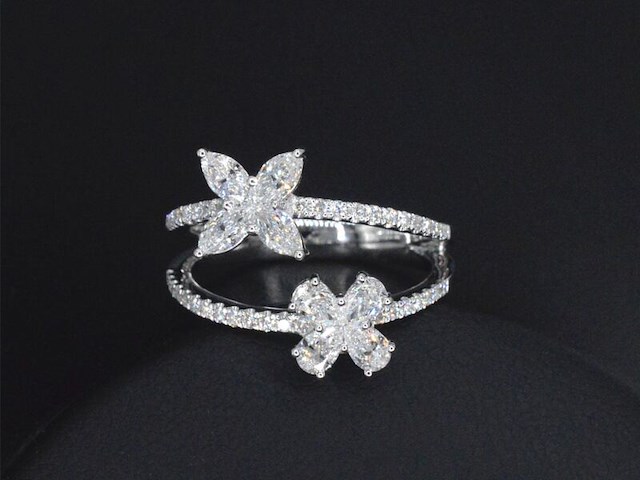 Witgouden ring met diamanten 1.30 carat - afbeelding 1 van  10