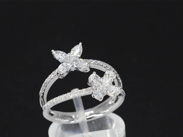 Witgouden ring met diamanten 1.30 carat - afbeelding 5 van  10