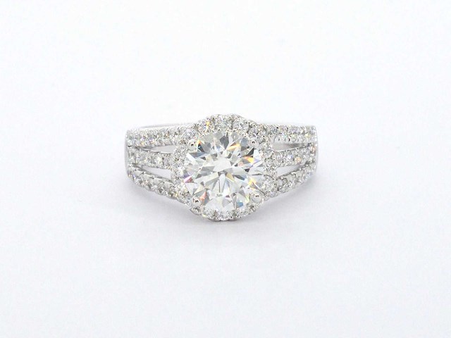 Witgouden ring met diamanten en briljant geslepen diamant 2.00 carat - afbeelding 1 van  8