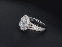 Witgouden ring met diamanten en een 2.11 carat oval shape - afbeelding 5 van  6