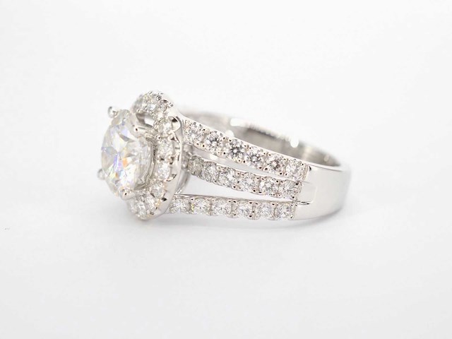 Witgouden ring met diamanten en een briljant geslepen diamant van 3.00 carat - afbeelding 5 van  11