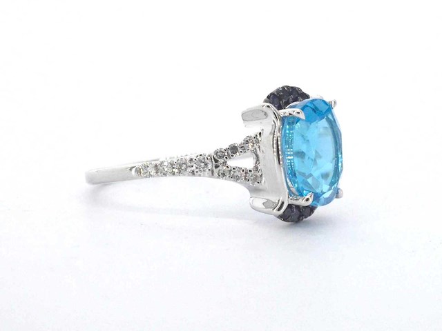 Witgouden ring met diamanten en mooie edelstenen - afbeelding 11 van  11