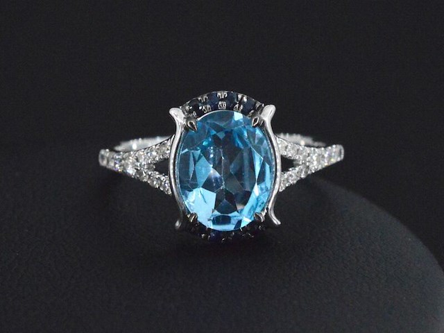 Witgouden ring met diamanten en mooie edelstenen - afbeelding 4 van  5