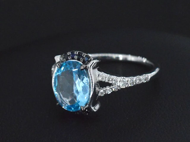Witgouden ring met diamanten en mooie edelstenen - afbeelding 1 van  10
