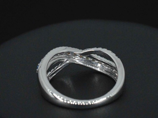 Witgouden ring met diamanten en multicolour saffieren - afbeelding 7 van  9