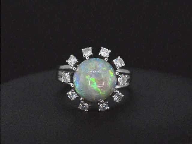 Witgouden ring met diamanten en opaal - afbeelding 2 van  5