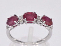Witgouden ring met diamanten en robijn - afbeelding 1 van  10