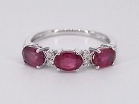 Witgouden ring met diamanten en robijn - afbeelding 7 van  10