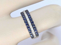 Witgouden ring met diamanten en saffieren - afbeelding 3 van  10