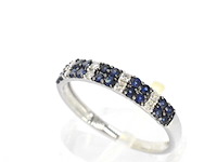 Witgouden ring met diamanten en saffieren - afbeelding 3 van  9