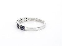 Witgouden ring met diamanten en saffieren - afbeelding 5 van  9
