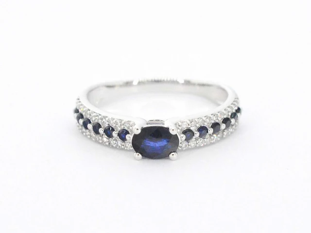 Witgouden ring met diamanten en saffieren - afbeelding 6 van  9