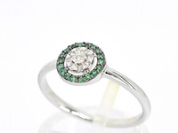 Witgouden ring met diamanten en smaragd - afbeelding 5 van  11