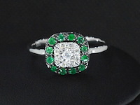 Witgouden ring met diamanten en smaragd - afbeelding 5 van  5